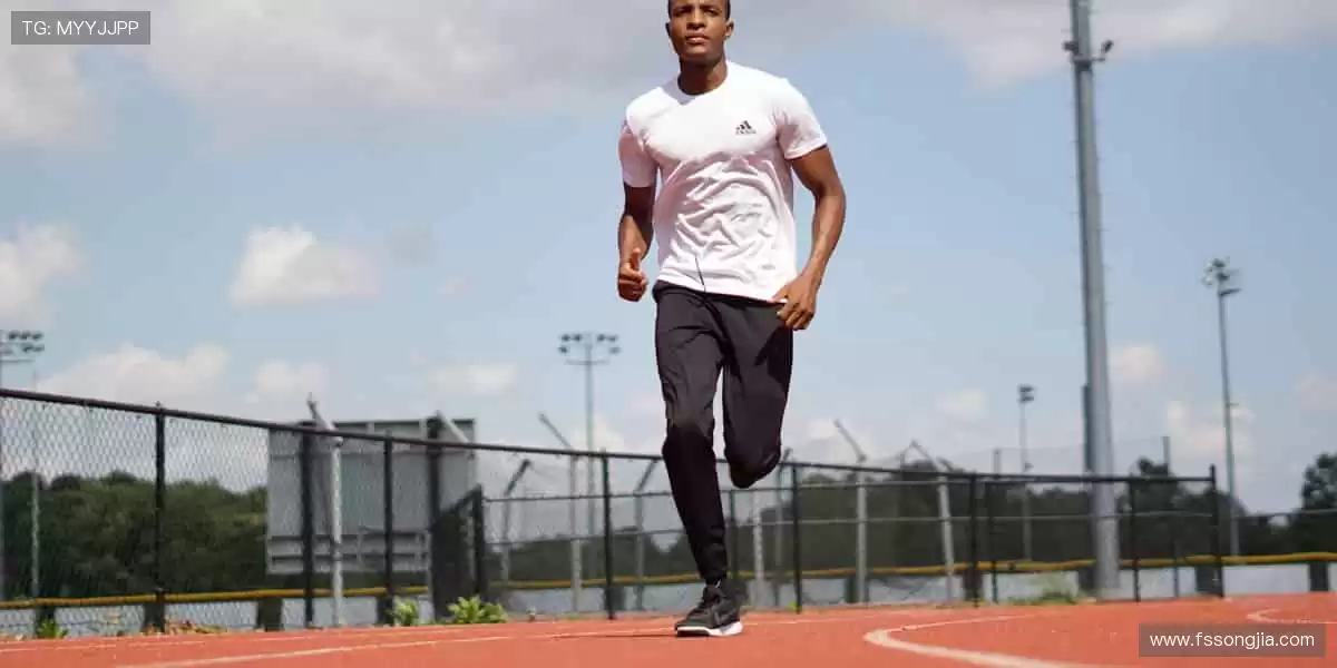 球迷专属装备库,限量潮品一键收藏!🎁